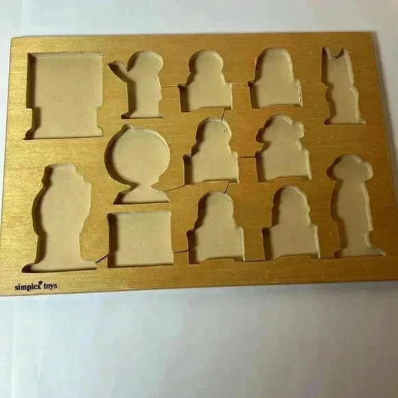 VINTAGE WOODEN CHILDRENS SCHOOL‎ HOUSE PUZZLE CLASSROOM TEACHER - Picture 5 of 5